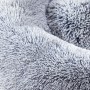 Nahaufnahme des flauschigen, grauen Feandrea Hundebetts. Zeigt die weiche Plüschtextur der Hundecouch.