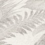 Tadessi Vliestapete in Creme mit dezentem floralem Blattmuster und feiner Textur.