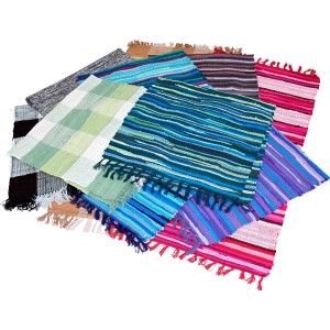 Farbenfroher Fleckerlteppich Sopo, handgefertigt, ca. 65x135 cm, verschiedene Designs.