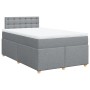 Hellgraues vidaXL Boxspringbett 120x200 cm mit Matratze und Kopfteil.