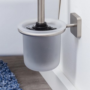 Tiger WC-Garnitur Onu aus gebürstetem Edelstahl mit Glasbehälter, wandmontiert.