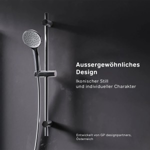 AM.PM Duschset Hit, Chrom: Handbrause mit Duschstange und Schlauch vor dunklem Hintergrund.