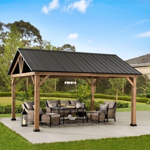 Sunjoy Gazebo Rebra Zedernholz, 404x465cm, anthrazitfarbene Terrassenüberdachung mit Möbeln.