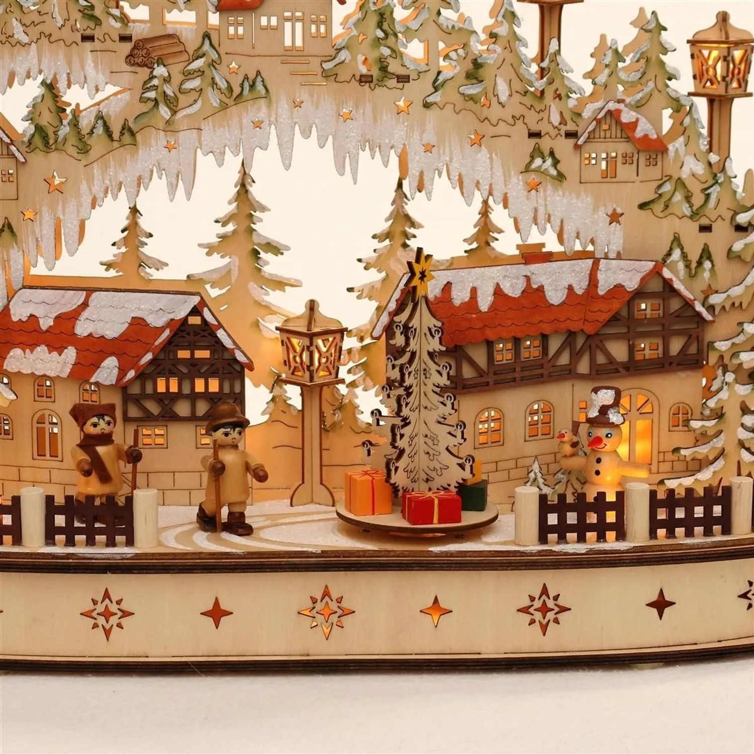 Dekohelden24 LED Holz Schwibbogen mit Bewegtem Weihnachtsbaum Inklusive Netzteil und Batteriebetrieb Möglich mit Wanderfiguren L/B/H 45 x 12 x 35 cm_4