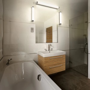 Osram Bad-Wandleuchte Orbis Tube 40 cm Chrom Click-CCT 9 W