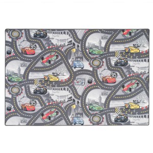 Grauer Kinderteppich mit Disney Cars Motiv, 160x200 cm. Spielteppich mit Rennstrecke und Cars Design.