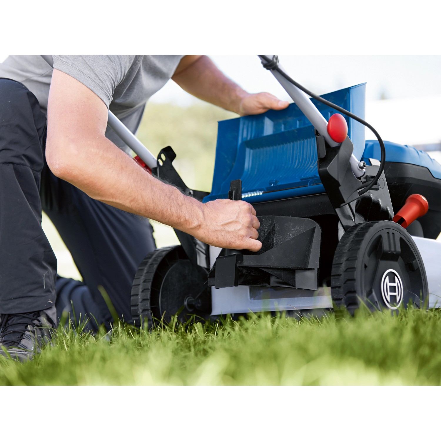 Bosch Professional AkkuRasenmäher GRA 18V246 Solo bei OBI
