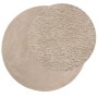 Sandfarbener runder Kurzflor-Teppich HUARTE, Ø 80 cm, mit Detailansicht der weichen Florstruktur.