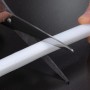Zuschneiden des Paulmann MaxLED Flow LED-Streifens mit einer Schere.