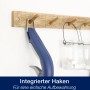 Bona Spray Mop Parkett, blau, mit Haken zur Aufbewahrung an Garderobe.