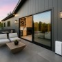 Haier Aurora HE2-3.0 Energiespeicher (3 kWh) für Balkonkraftwerke auf Terrasse.