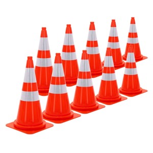 Zehn orange 75 cm Verkehrshütchen mit zwei reflektierenden Streifen, stapelbar. Ideal für Absperrungen.