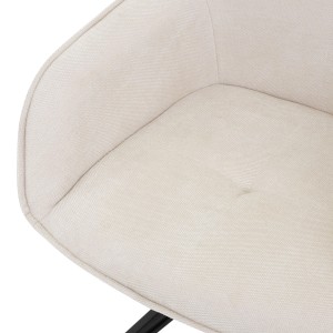 Detailaufnahme: Cremefarbener ML-Design Esszimmerstuhl mit Webstoffbezug und Armlehne.
