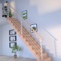 Helle, gerade Buchenholztreppe Lindos mit Design-Geländer und Setzstufen.
