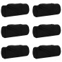 Sechs gerollte, schwarze Fleece Wohndecken (240x220 cm) im Set.