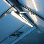 Vitavia LED Leuchte Lang 91,5 cm im Gewächshaus, warmweißes Licht.