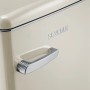 Detailansicht: Severin Tischkühlschrank RKS 8833 im Creme-Retro-Design mit Chromgriff.