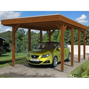 Skan Holz Carport Friesland in Nussbaum mit Auto. Einzelcarport mit Flachdach und acht Pfosten.