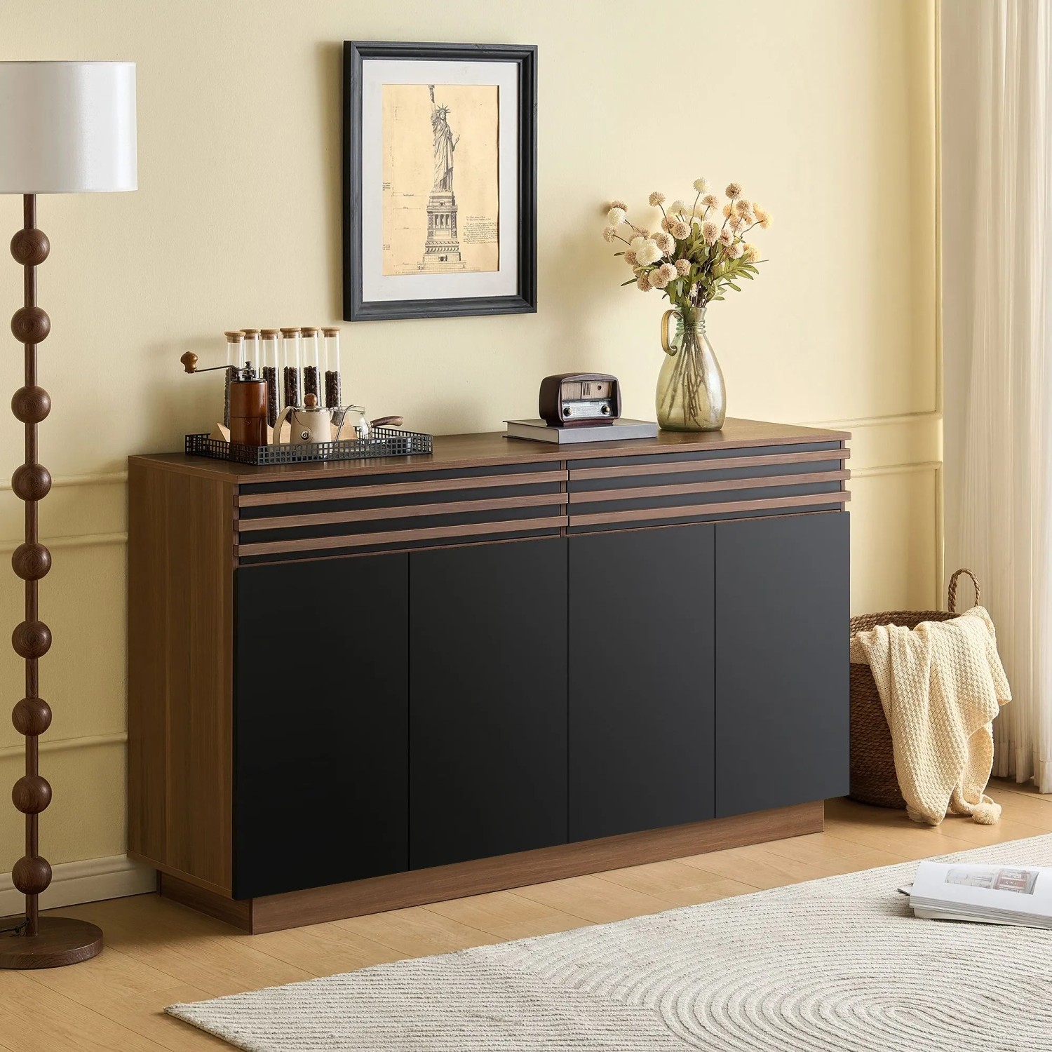 Modernes Merax Sideboard, braun-schwarz, Holzoptik, mit 4 Türen. Ideal als Wohnzimmerschrank.