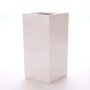 Eleganter, hochglanz-weißer Pflanzkübel Säule aus Fiberglas, 30x30x68cm, für Innen- und Außenbereich.
