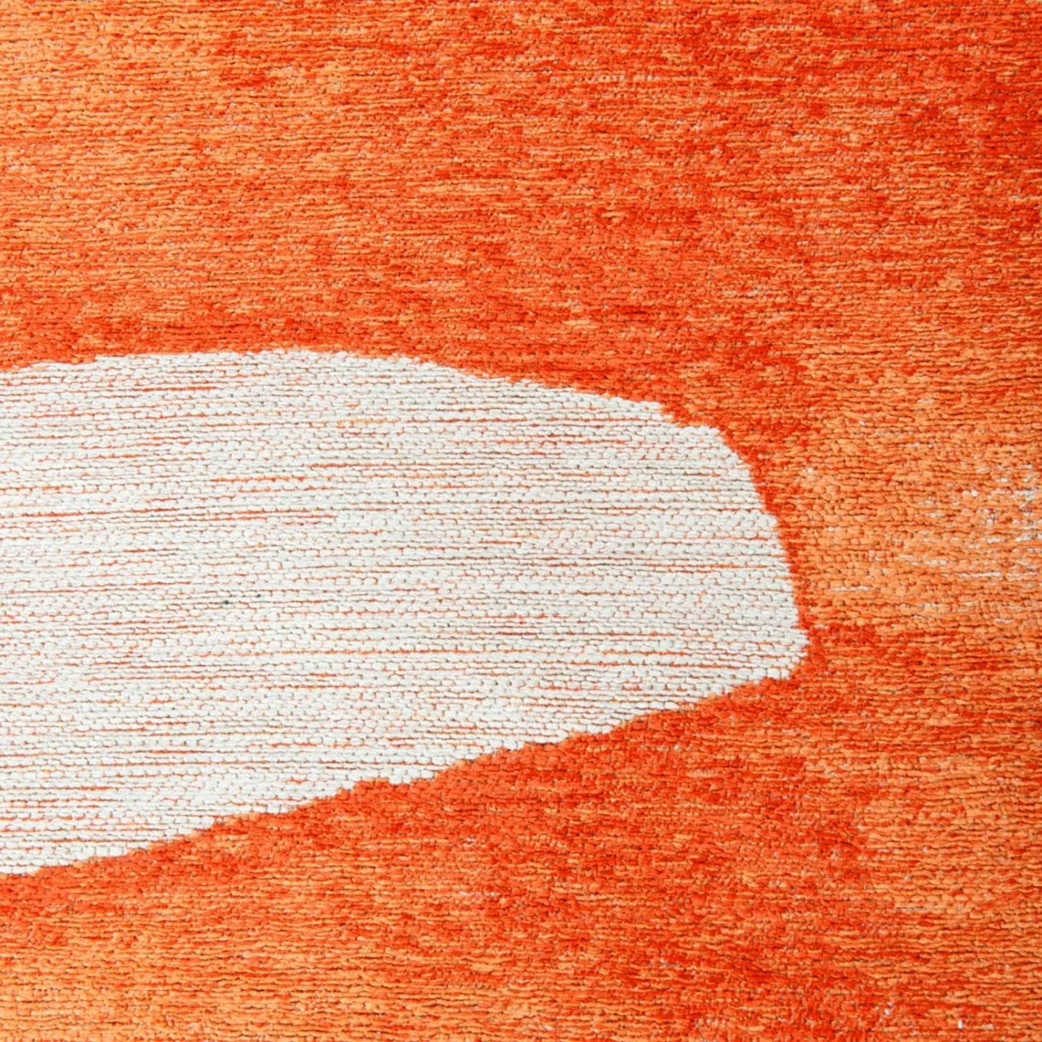 Detailansicht des Lola&Moi Teppichs Orangeade Gold (240x340cm) mit abstraktem Muster.