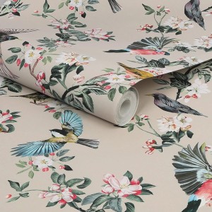 Joules Vliestapete Handford Garden Birds: Tapetenrolle mit Vogel- und Blütenmuster auf antik-cremefarbenem Grund.