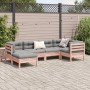 vidaXL 6-tlg. Garten-Sofagarnitur aus Douglasie mit grauen Kissen im Garten.