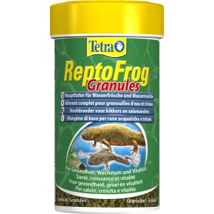 Tetra ReptoFrog Granules 100ml: Hauptfutter für Wasserfrösche und Molche im Futtereimer.