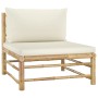 vidaXL Gartenmöbel: Lounge-Sessel aus Bambus mit cremeweißen Kissen.