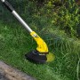 Kärcher Akku-Rasentrimmer LTR 18-30 Battery beim Trimmen von Rasen im Garten.