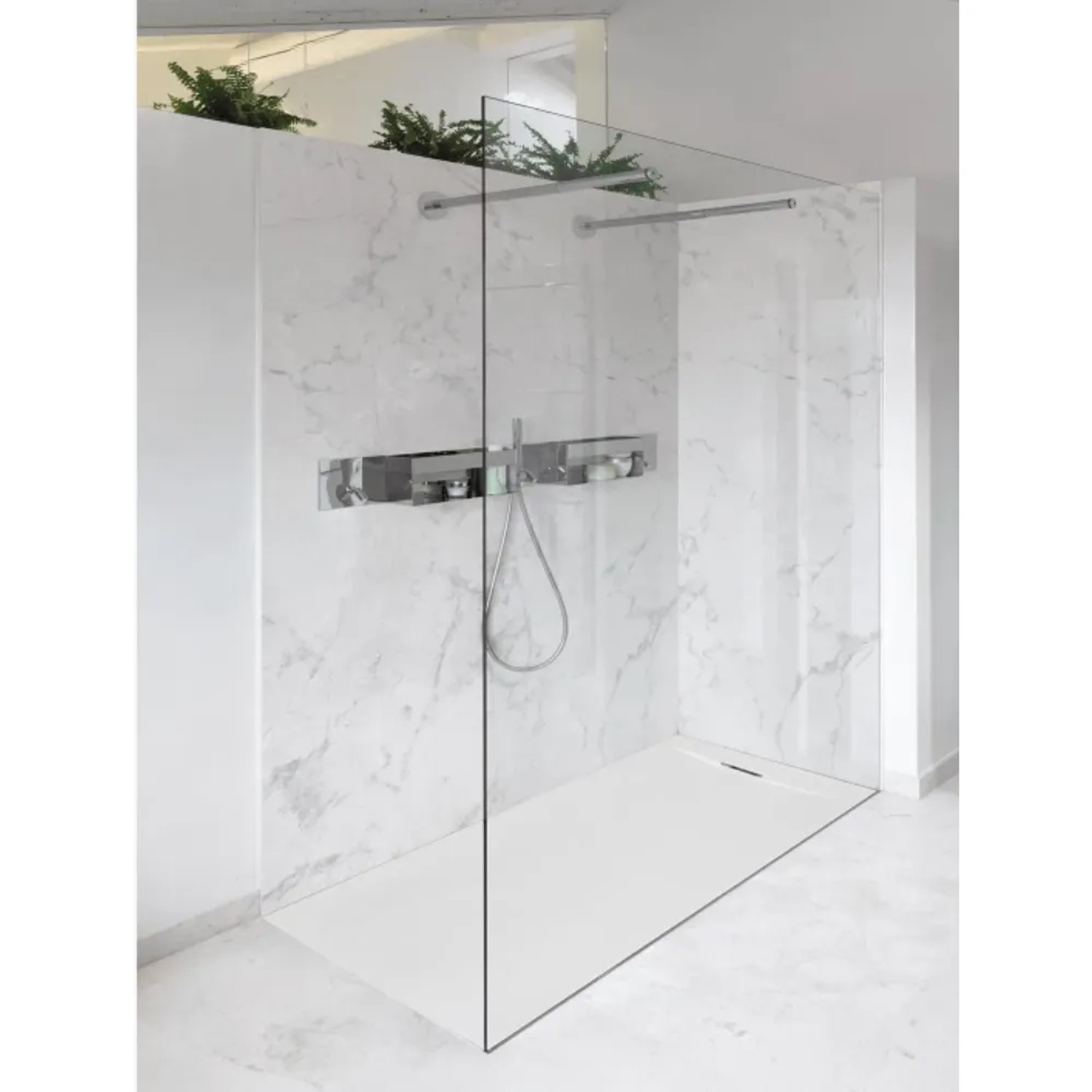 Beige Frascio Duschwanne 170x70 cm aus Kunstmarmor mit Ablaufgitter im modernen Badezimmer.