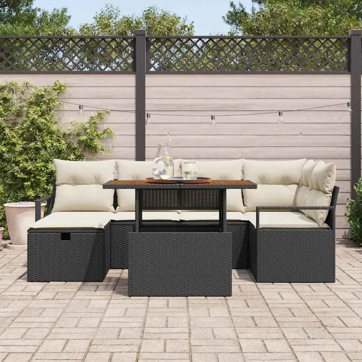 Schwarzes 7-teiliges vidaXL Garten-Sofa-Set aus Poly Rattan mit Kissen. Gartenmöbel für Terrasse und Garten.