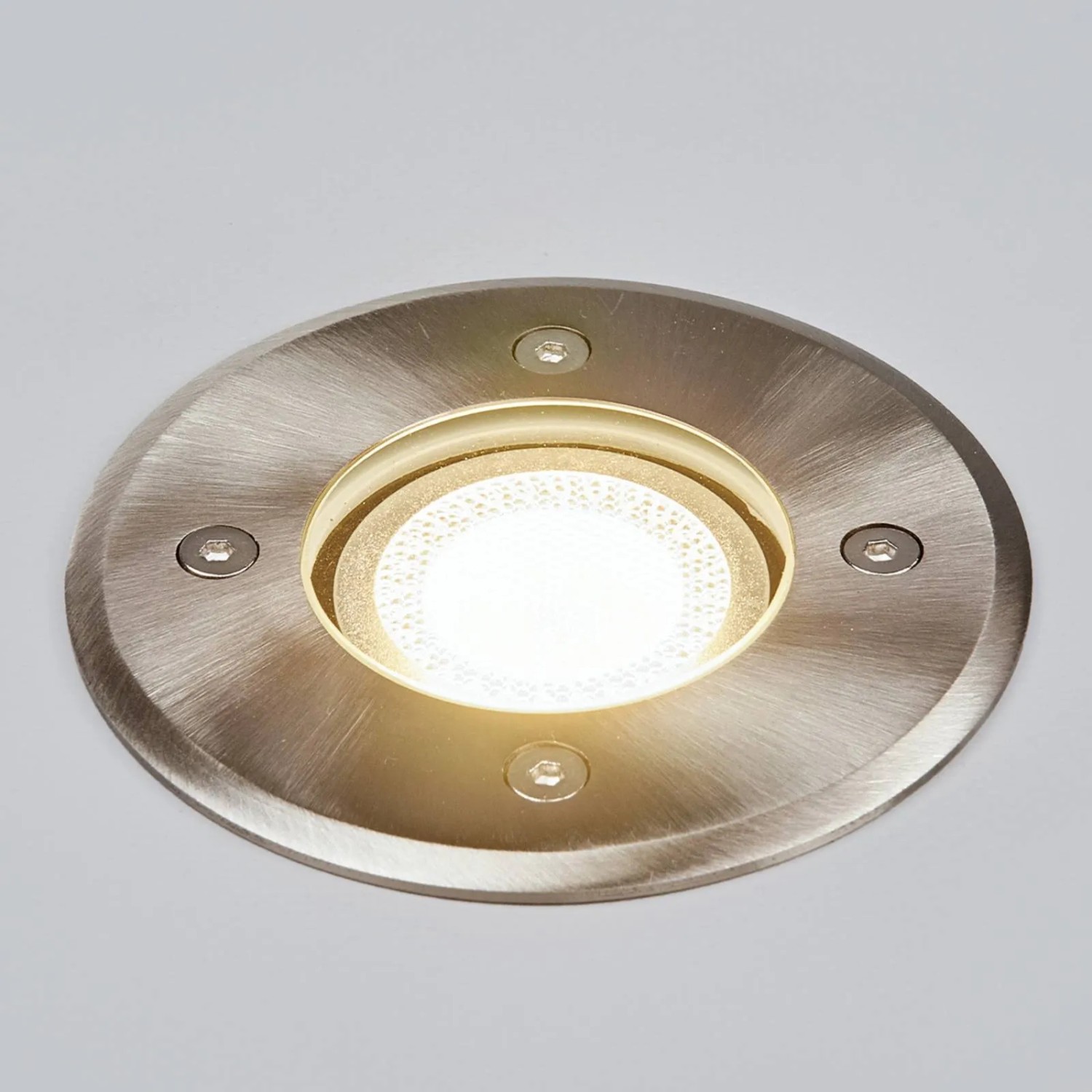 Moderner Lindby Bodeneinbaustrahler Insa aus Edelstahl, alufarben, wasserdicht und dimmbar.