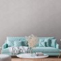 AS-Creation Vliestapete Struktur Metallic Grau Silber an Wand im Wohnzimmer.