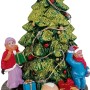 OBI Weihnachtsdorf Figur: Kinder schmücken glitzernden Weihnachtsbaum mit Geschenken. Mehrfarbige Polyresin Deko.
