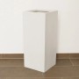 Eleganter, perlmutt-weißer Fiberglas Pflanzkübel Säule, 38x38x70cm, für Innen- und Außenbereich.