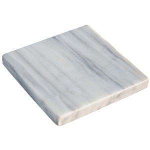 Quadratische Marmor Trittplatte Wolken-Weiß, 40x40x4,5 cm, für Gartenwege.