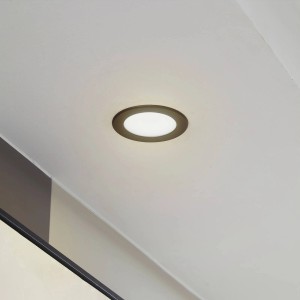 Schwarzer PRIOS LED Einbaustrahler Rida aus Aluminium für Bad, 1-flammig.