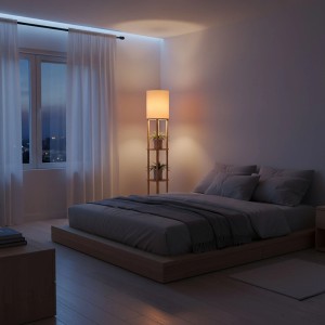 Naturweiße Relaxdays Stehlampe aus Holz und Leinen mit 3 Ablagen, 180 cm hoch.