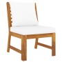 Gartenstuhl aus Akazienholz mit creme-weißen Auflagen, Teil des vidaXL Lounge Sets.