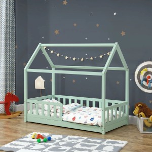 Mintfarbenes Juskys Kinderbett Marli 80x160 cm mit Matratze und Lattenrost im Hausdesign.