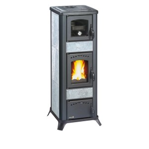 Wamsler Romantik B II Kaminofen mit Natursteinverkleidung und Backofen, 6 kW Leistung.