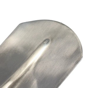 Detailaufnahme: Galaflor Emsländer Sandschaufel, polierter Stahl, ohne Stiel.