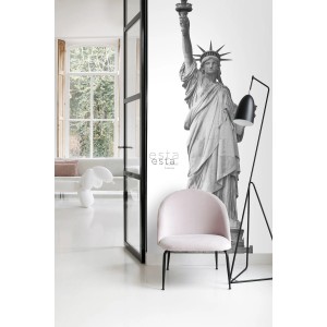ESTAhome Fototapete Freiheitsstatue in Grau, 93x279 cm, im modernen Wohnraum.