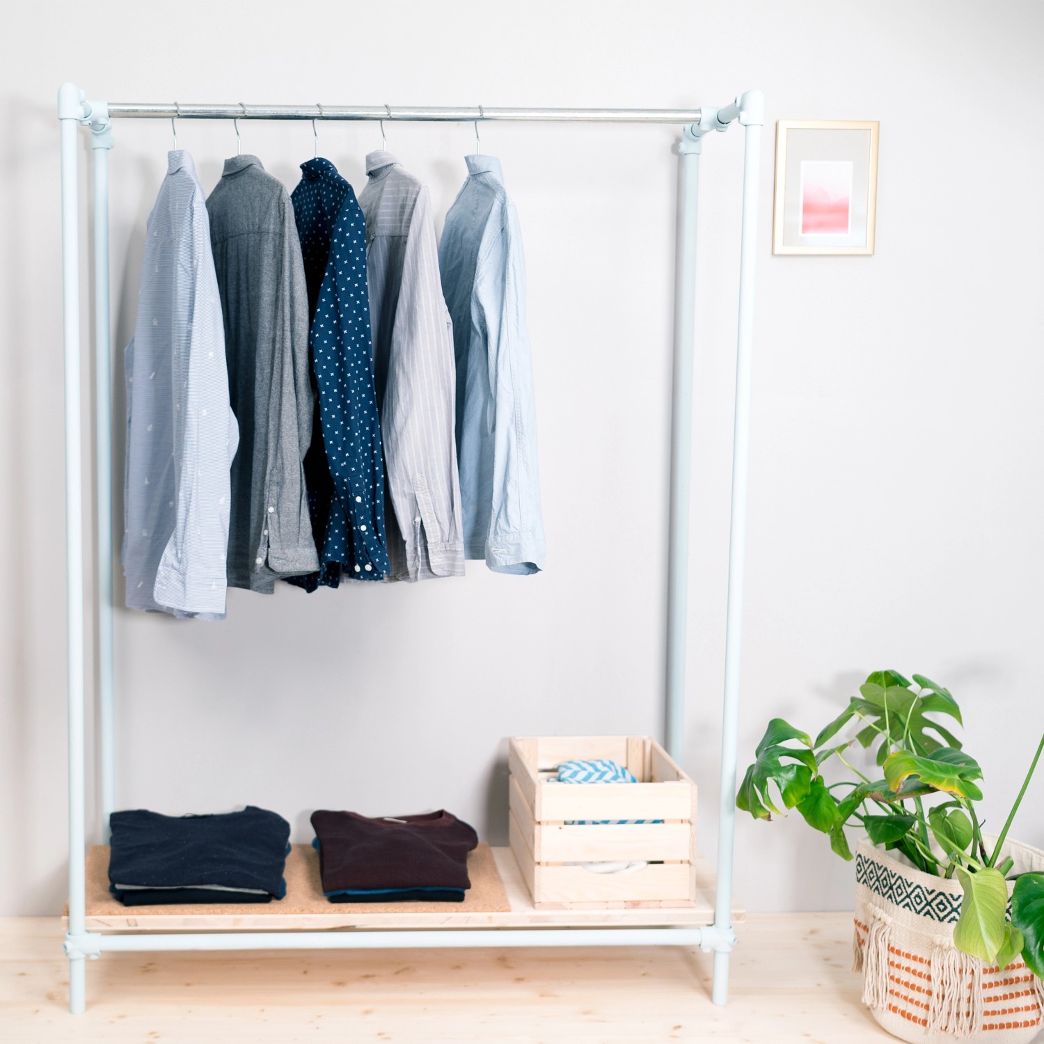 DIY Kleiderständer aus silber verzinkten Stahlrohren (200cm). Möbelbau im Industrial Style.