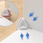 Weiße modulare Kleiderschrank-Eckverbindung mit Stecksystem; Detail der einfachen Montage.