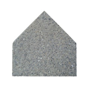 Graue Diephaus Berliner Platte Primo, spitz zulaufende Betonplatte mit strukturierter Oberfläche. Für Terrassen.