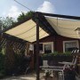 Peddy Shield Pergola Bausatz mit elfenbeinfarbenem Sonnensegel (270x140cm) für UV- und Regenschutz.