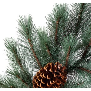 Detailaufnahme: Grüner Weihnachtskranz (Ø 60cm) mit braunem Tannenzapfen.