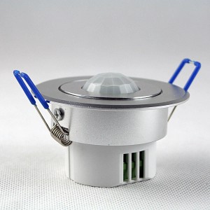 ChiliTec 360° Decken-Einbau-Bewegungsmelder in Silberalu, Detailansicht.